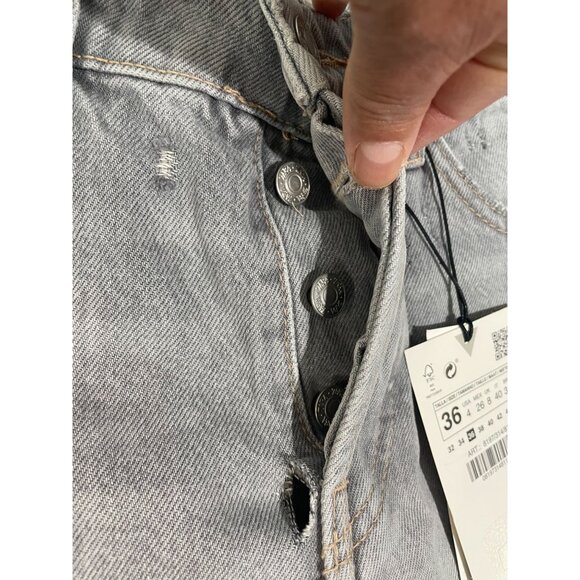 Zara Womens High-Rise Distressed Denim Shorts Size 36 EU / 4 US Light Gray - Picture 3 of 14